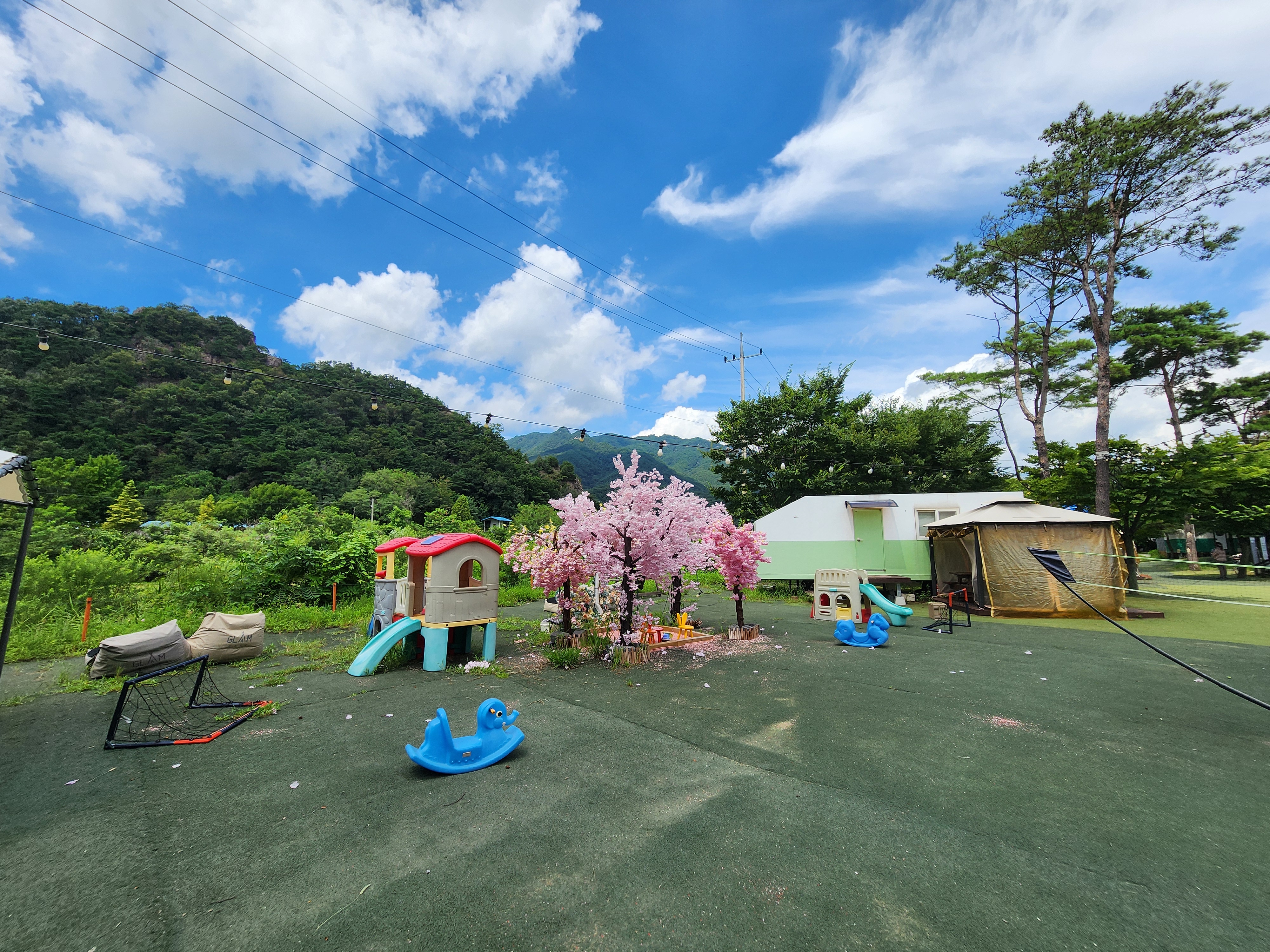 포천 글램파크 글램핑 카라반 이미지