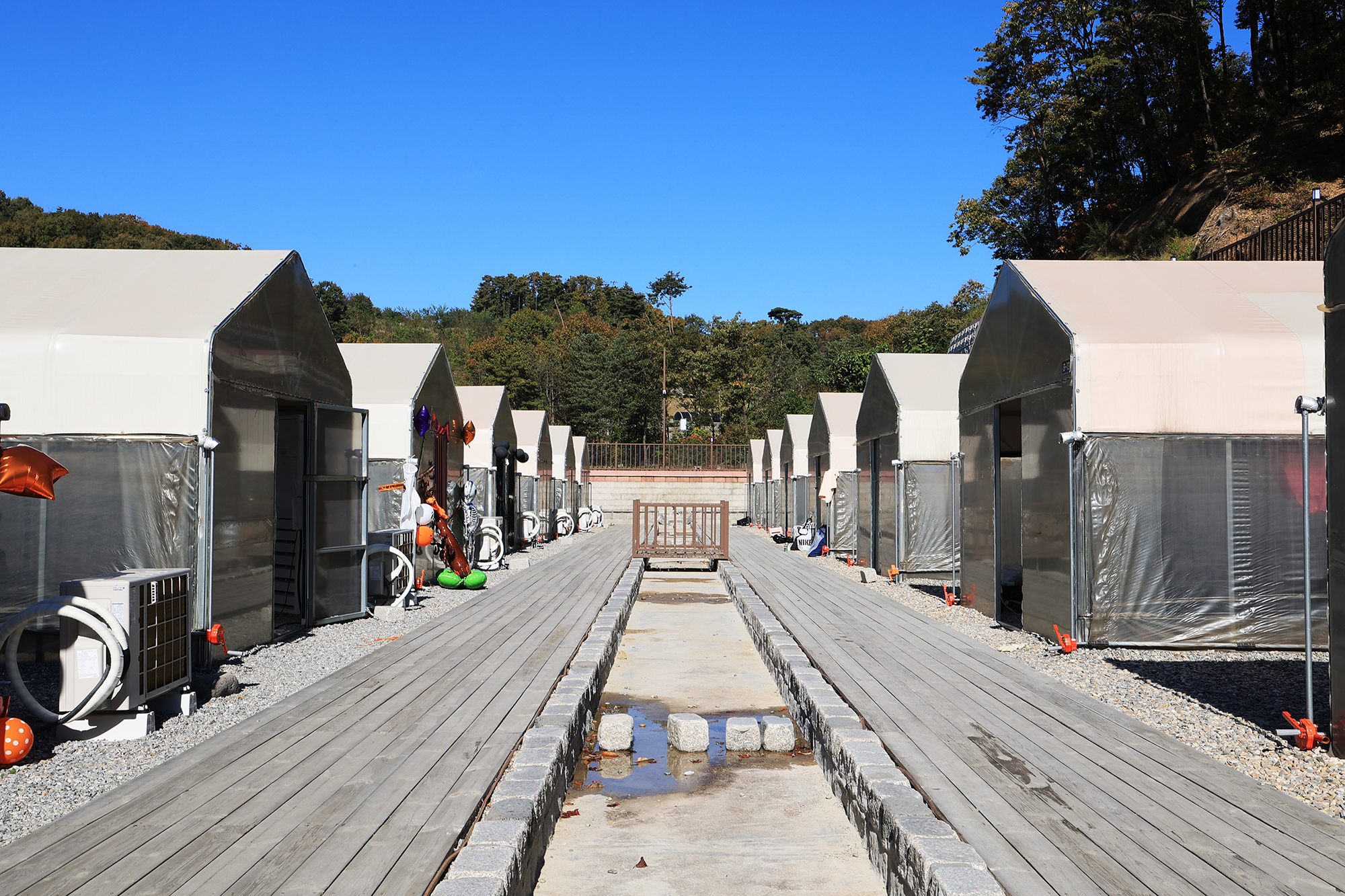 트멍 캠핑장 이미지