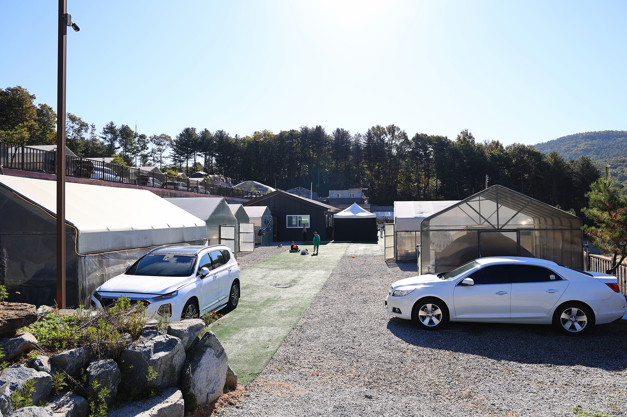 트멍 캠핑장 이미지