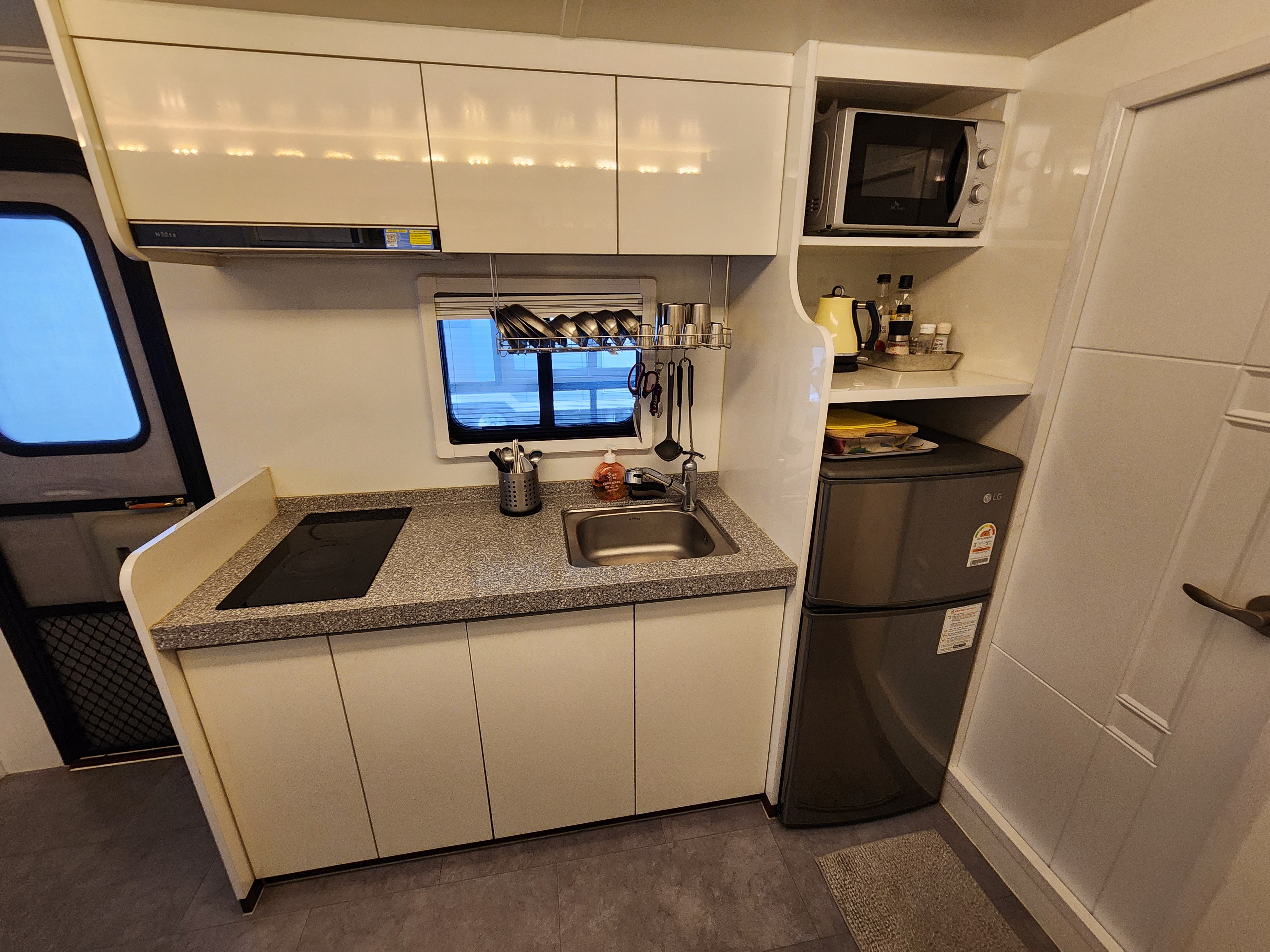 가평 오블리비아테 수영장 펜션&카라반 22번째 이미지