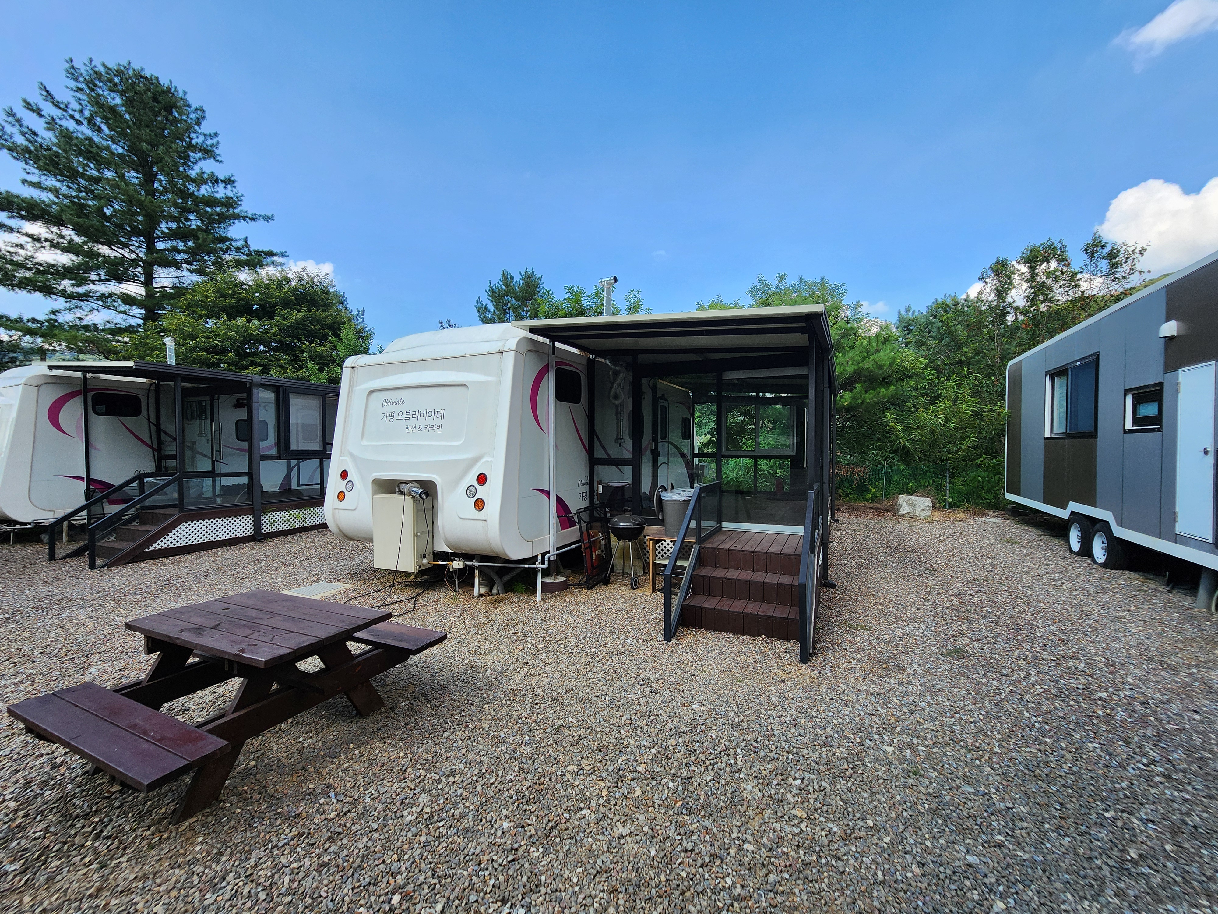 가평 오블리비아테 수영장 펜션&카라반 3번째 이미지