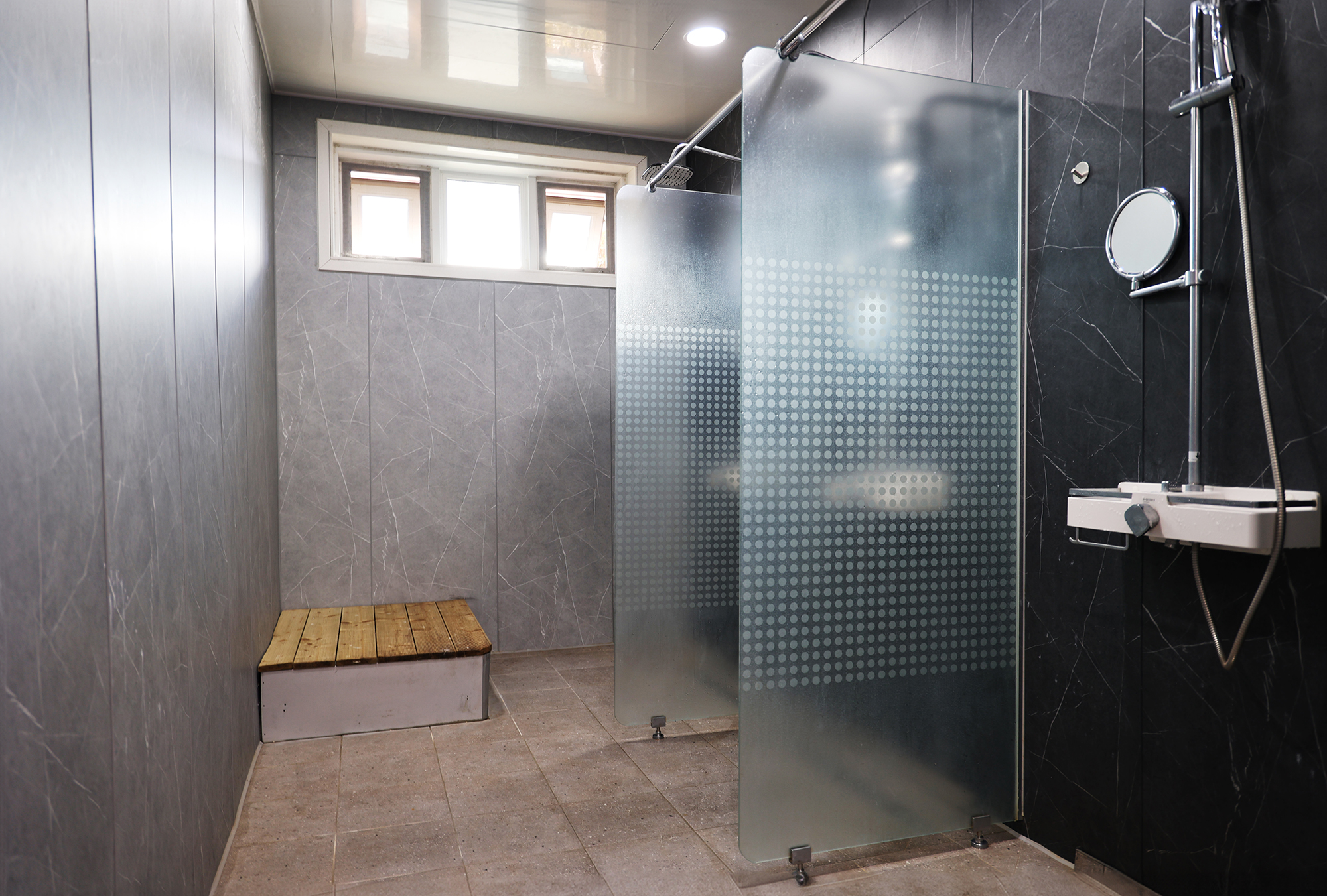 청계호수 자작나무숲 캠핑장 이미지