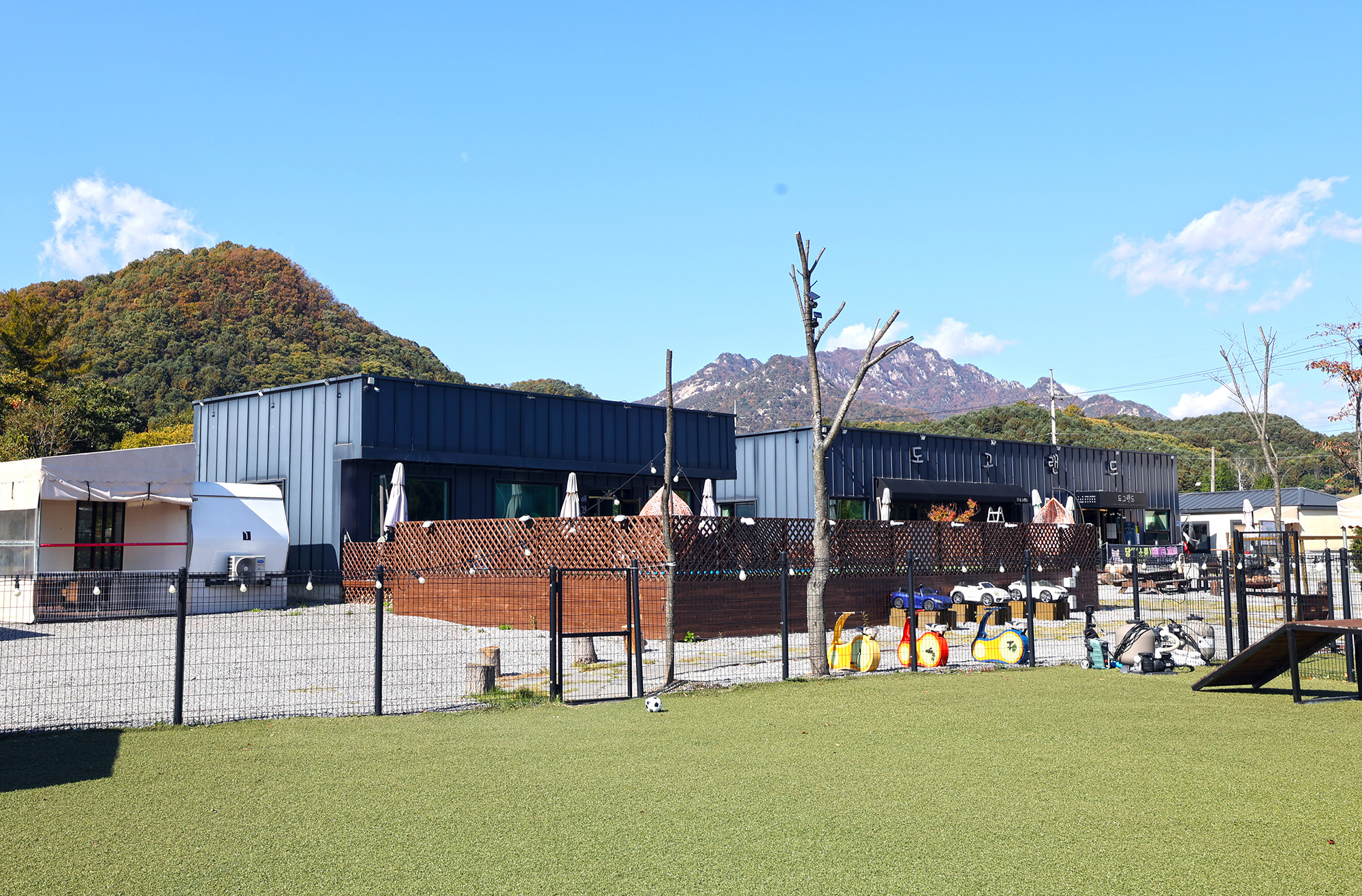 도그랜드 캠핑장 이미지