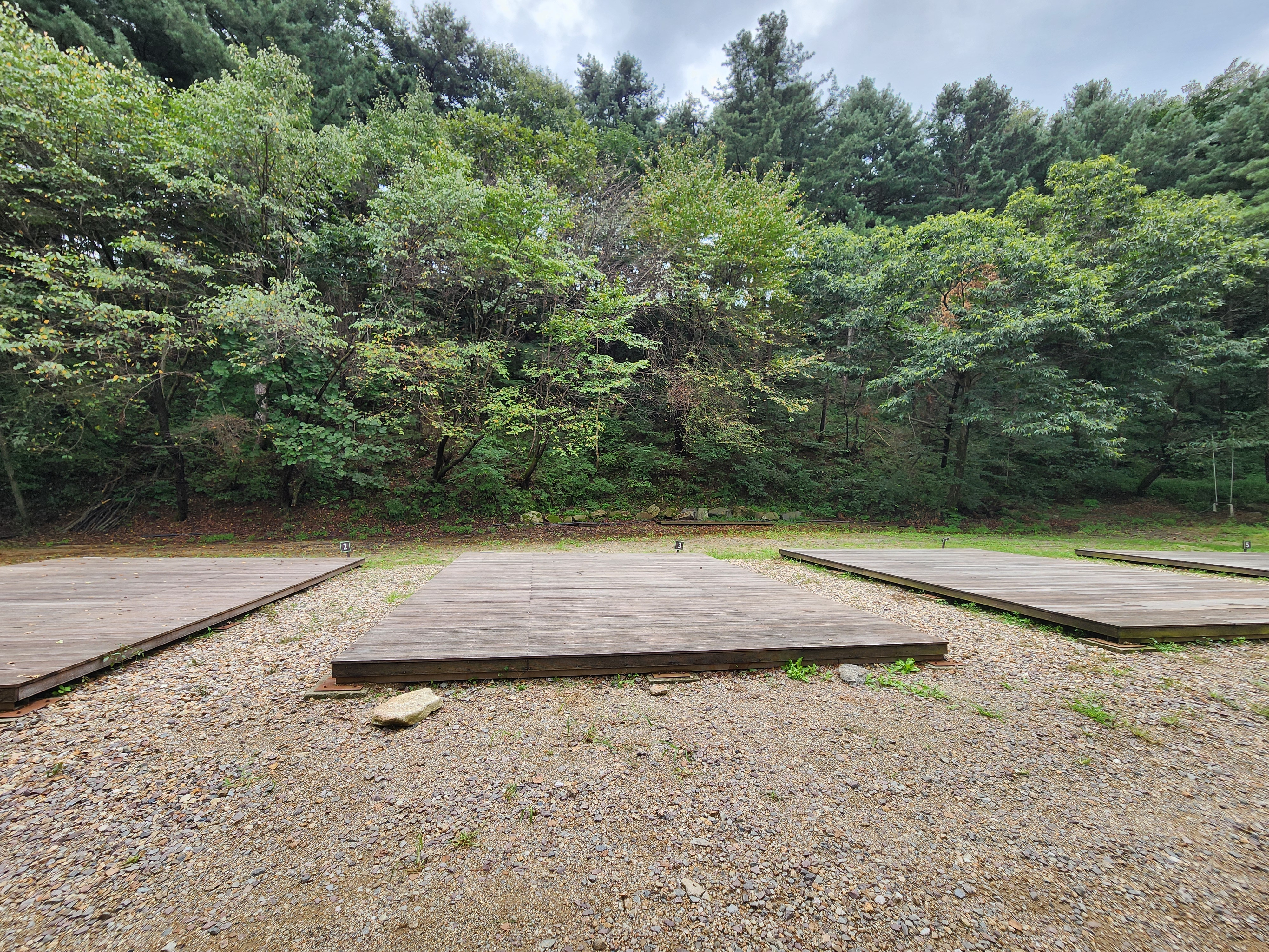 잣숲캠핑장 이미지