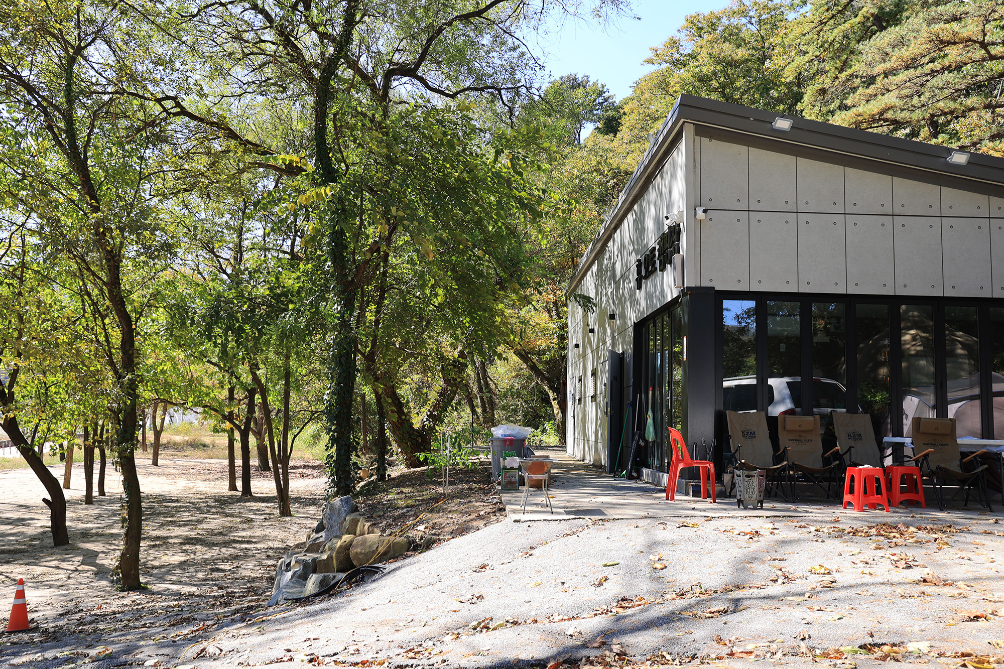 휴 오토 캠핑장 이미지