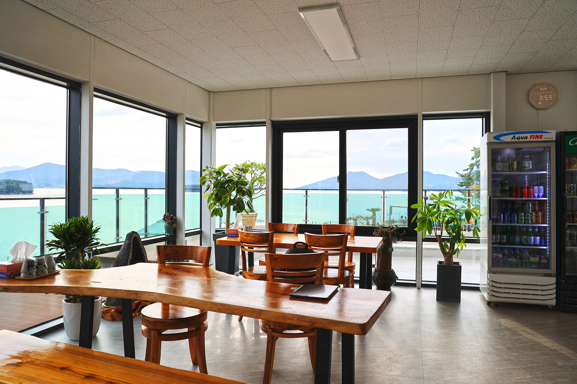 더뷰인비토 이미지