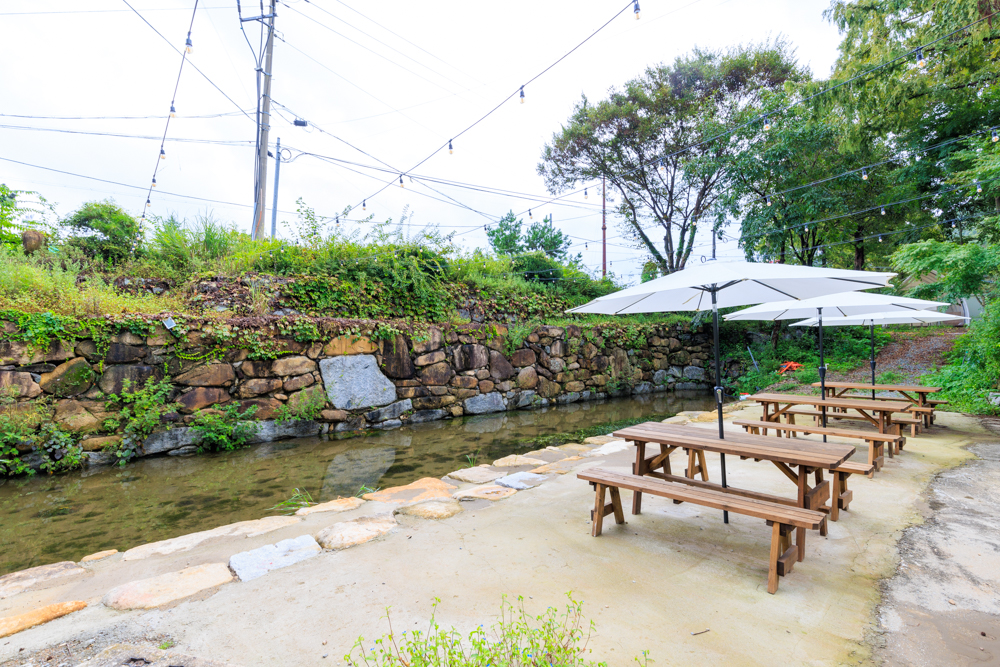 포레스트 캠핑장 이미지