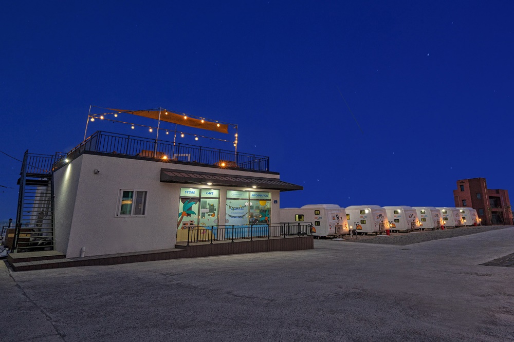 태양&바다 카라반 이미지