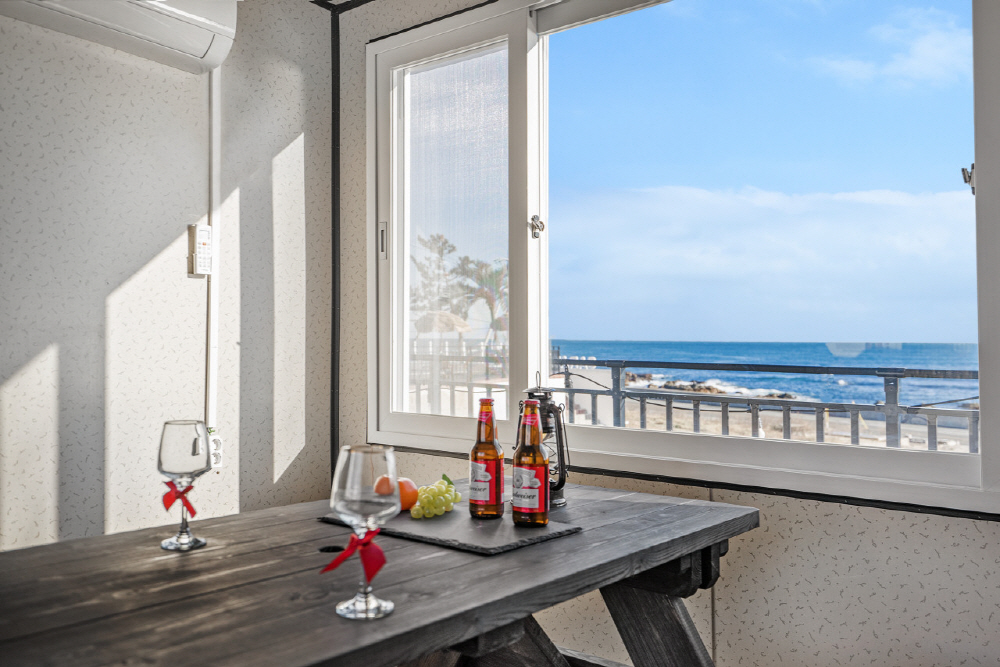 태양&바다 카라반 이미지