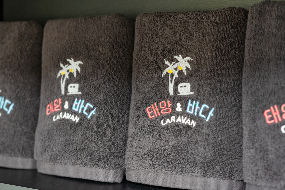 태양&바다 카라반 이미지