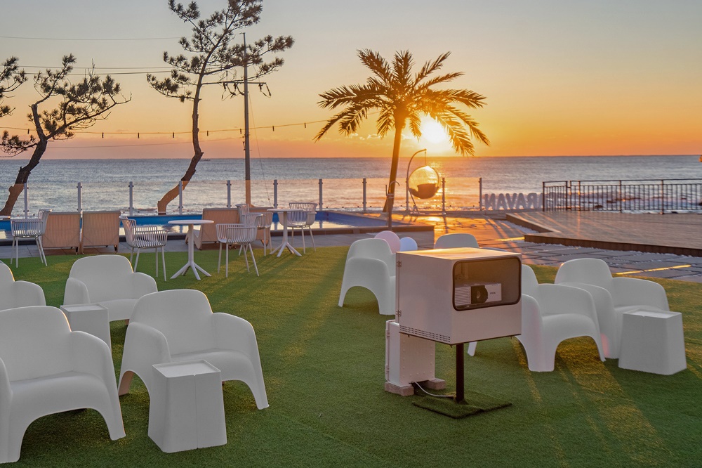 태양&바다 카라반 이미지