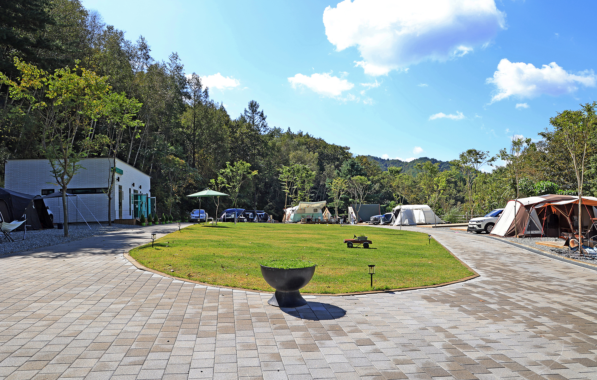 캠프 인더숲 이미지