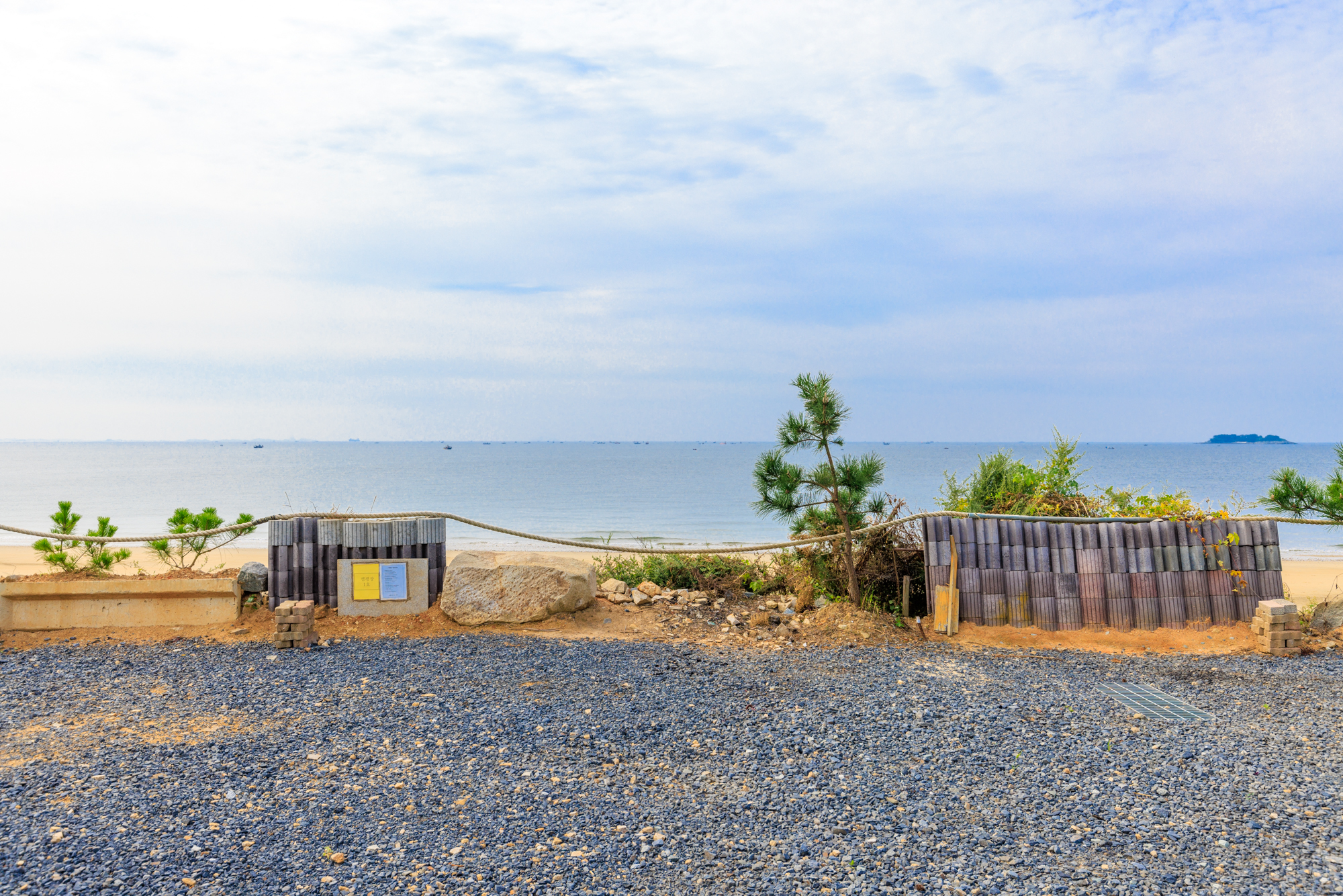 하늘아래 캠핑 이미지