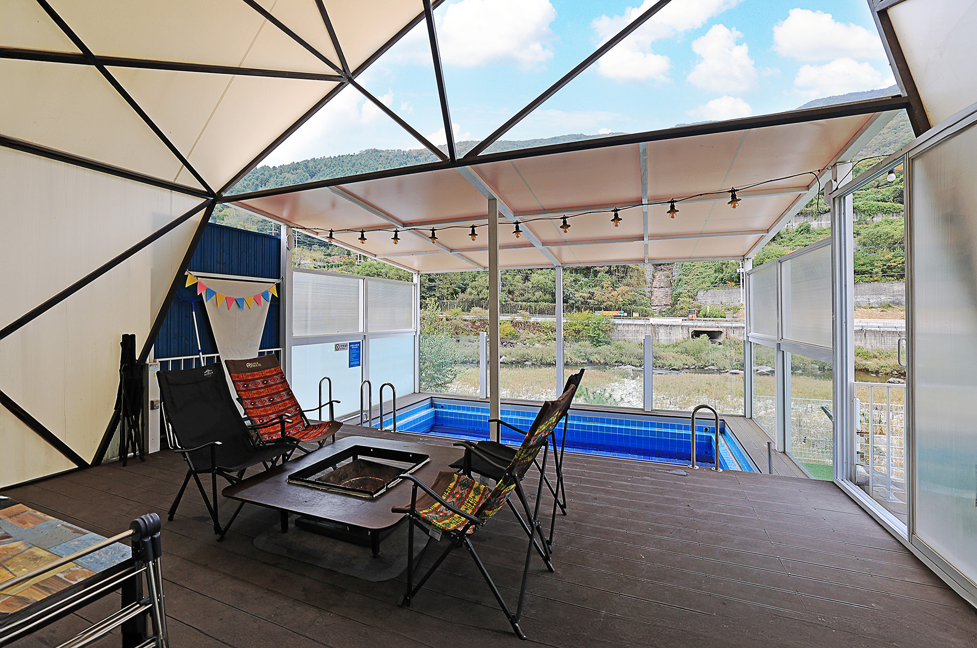 가평 아이섬 풀 글램핑 이미지