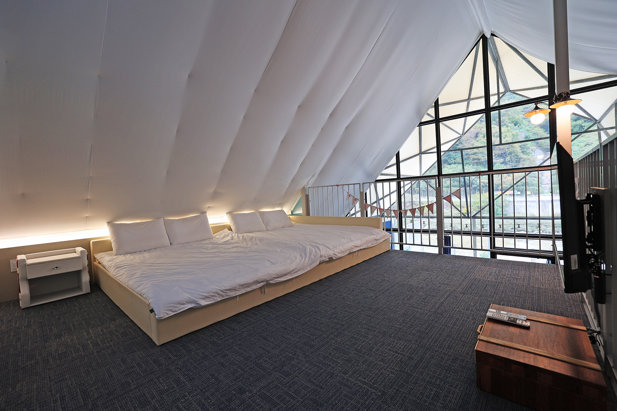 가평 아이섬 풀 글램핑 이미지