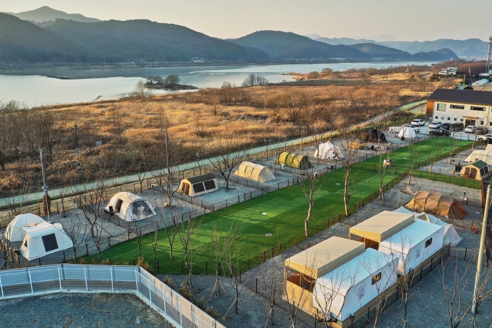 일랑일랑 애견캠핑 앤 카라반 이미지