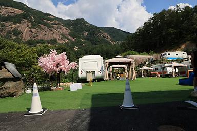 산정호수 마루글램핑 카라반 사진