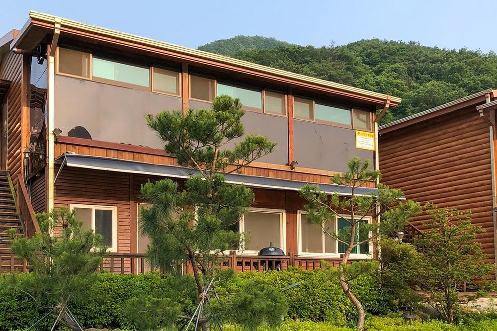 황토하우스 캠핑장 사진