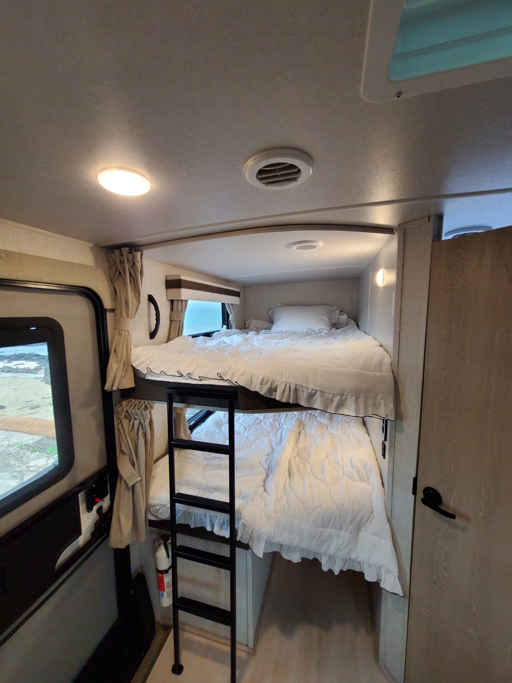 곽지몬스터캠핑 이미지