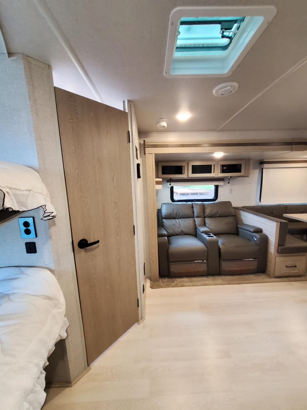 곽지몬스터캠핑 이미지