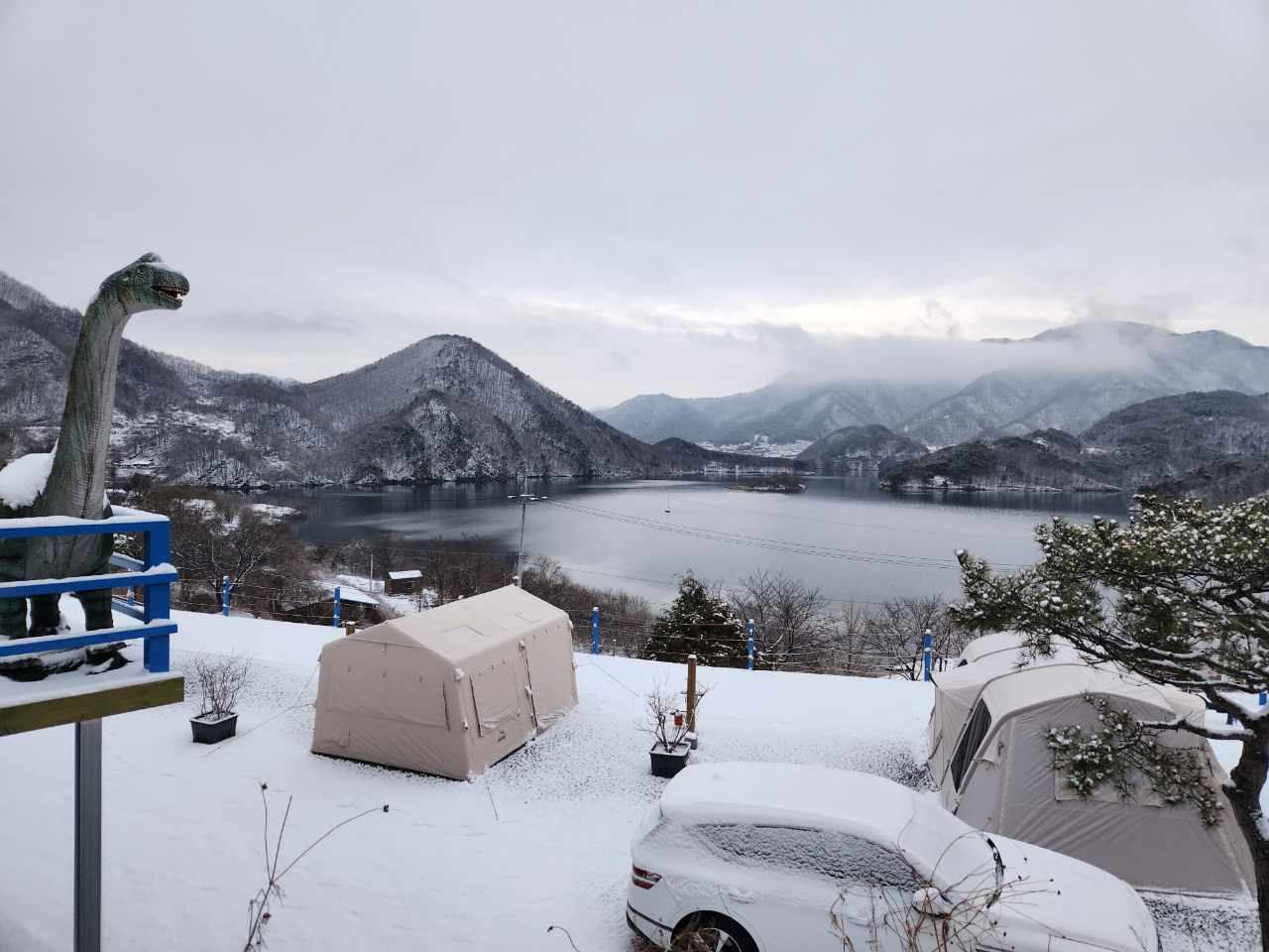 충주호더쉼캠핑장 이미지