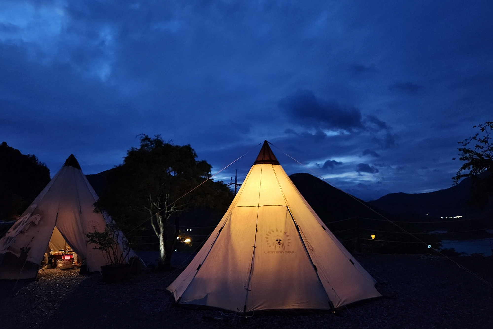 충주호더쉼캠핑장 이미지