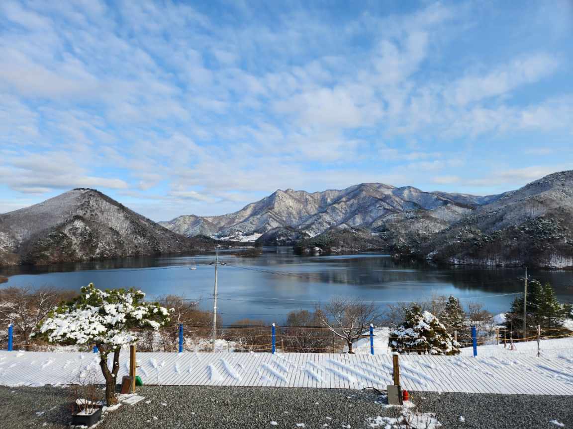 충주호더쉼캠핑장 이미지