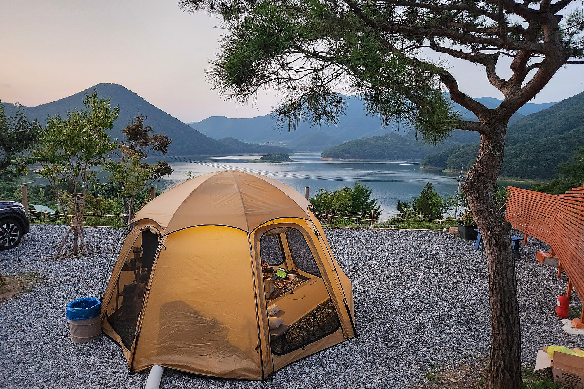 충주호더쉼캠핑장 이미지