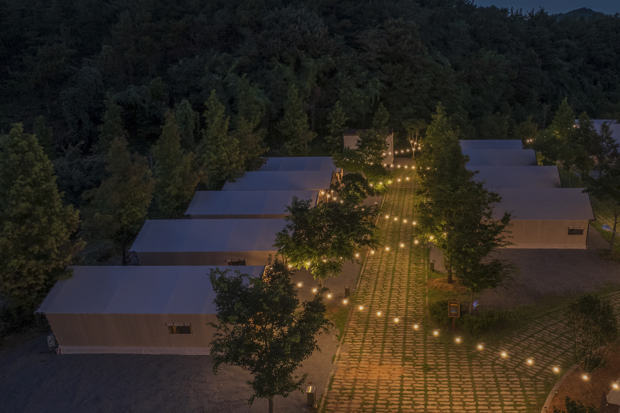 디노글램핑 이미지