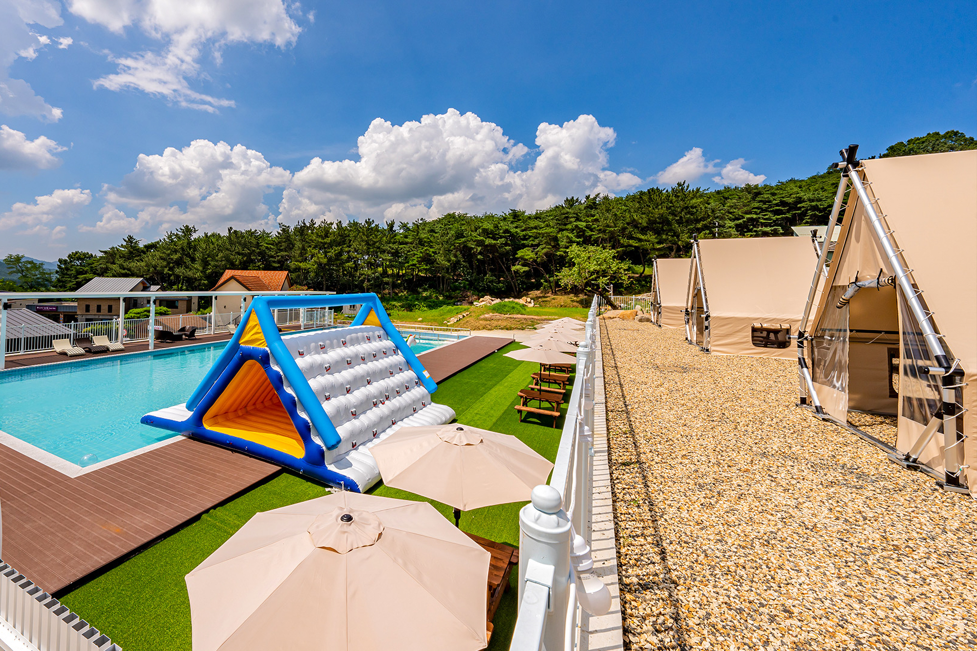 카라반스 이미지