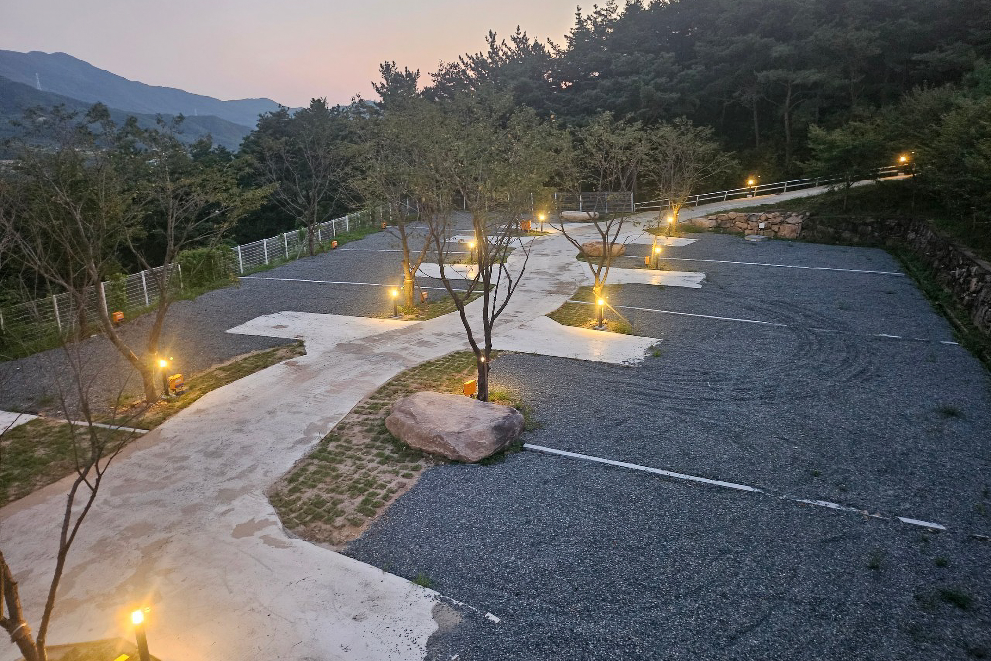 청도브리즈힐캠핑앤카라반 이미지