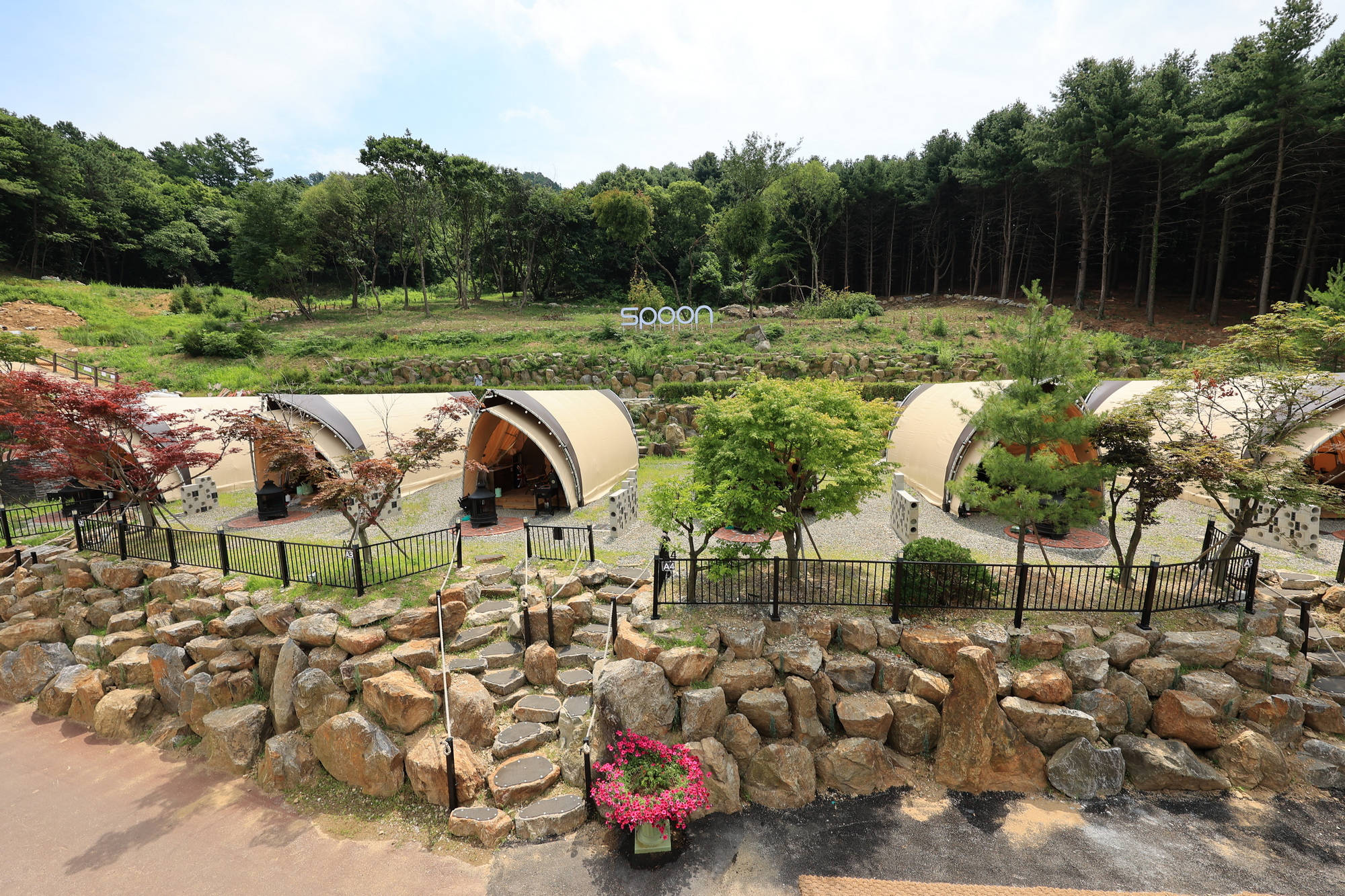 스푼 글램핑 카라반 이미지