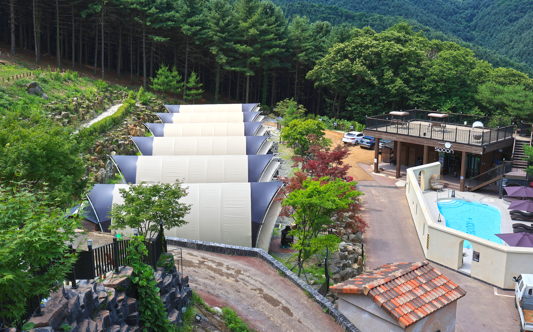 스푼 글램핑 카라반 이미지