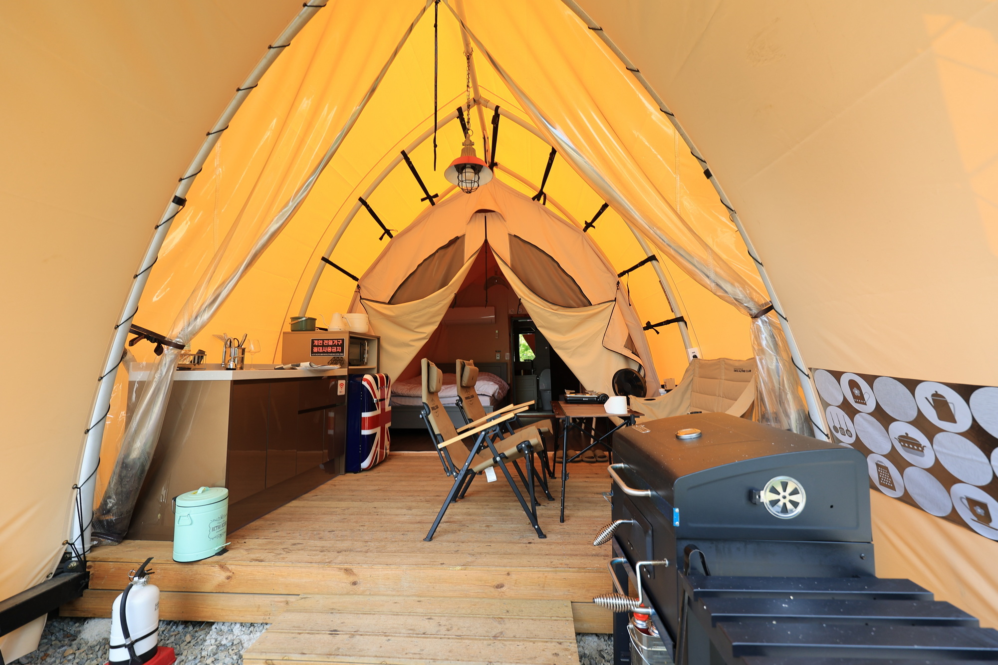 스푼 글램핑 카라반 이미지