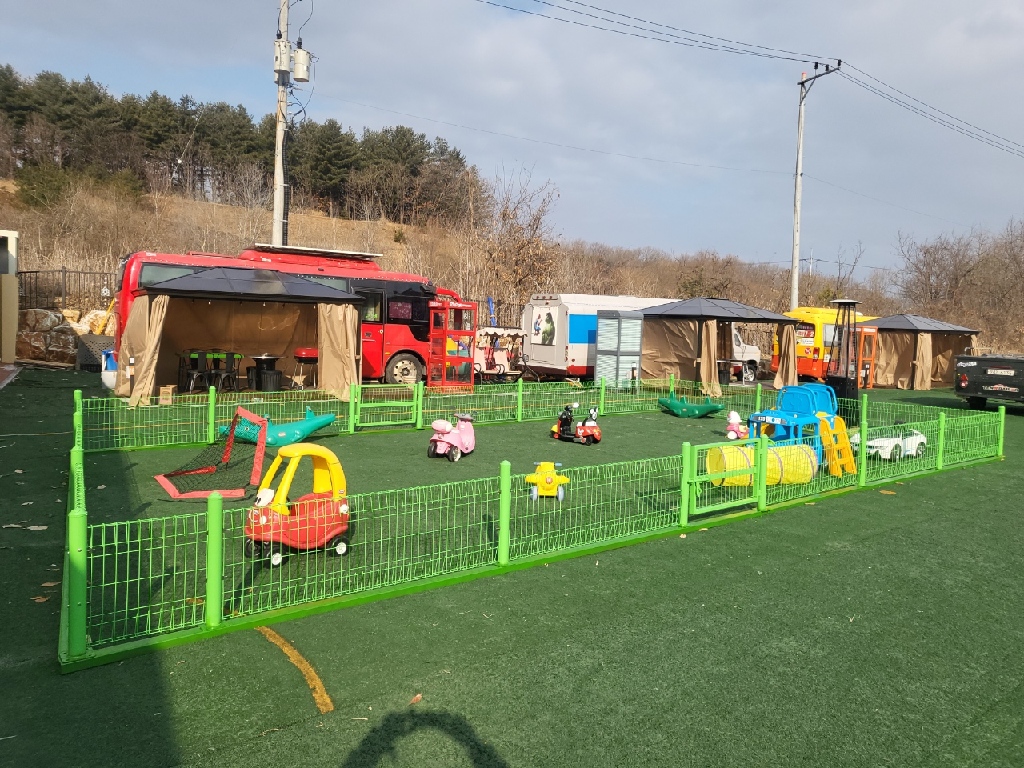 옴니버스 캠핑장 이미지