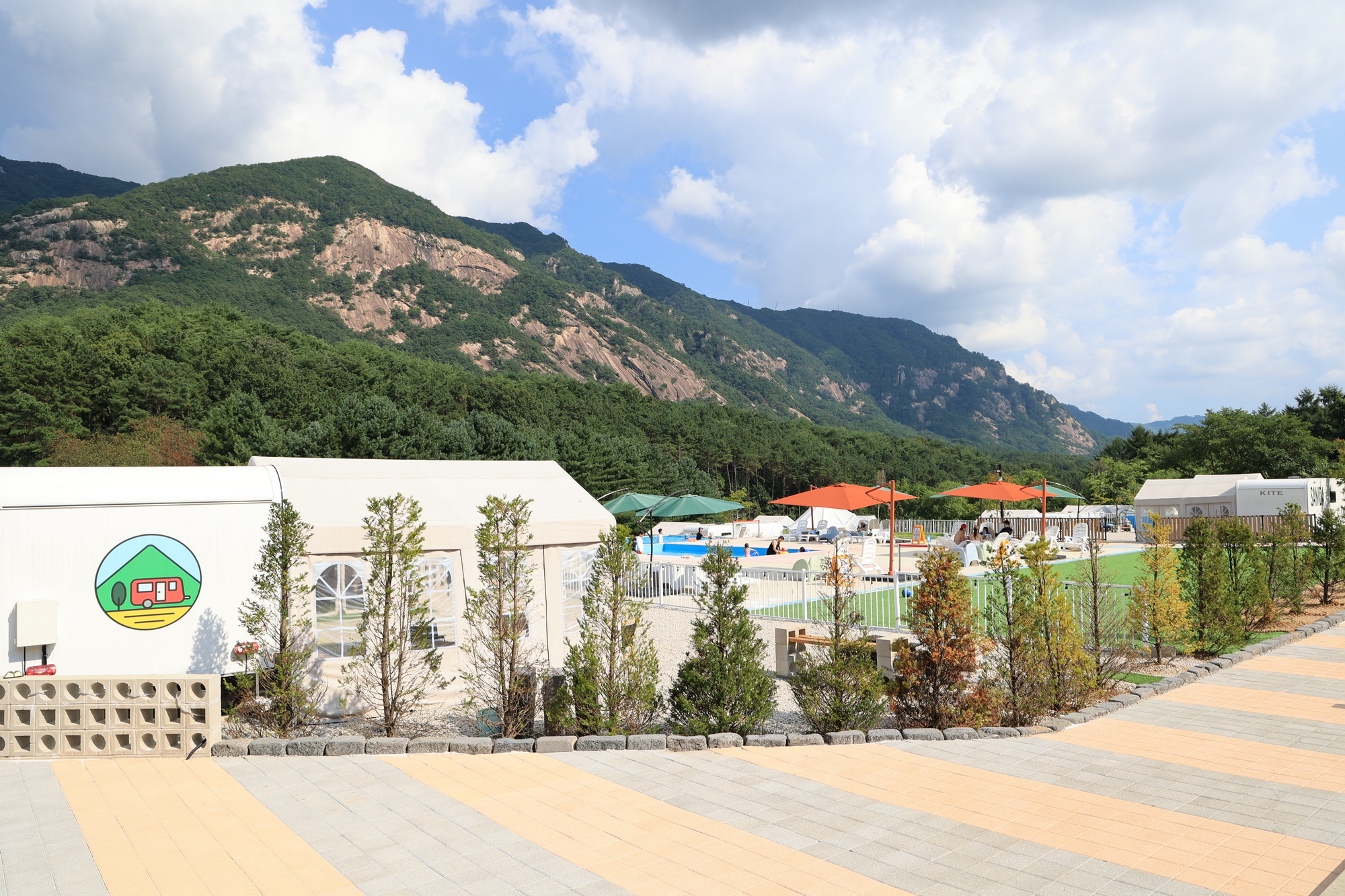 산이다 글램핑 이미지