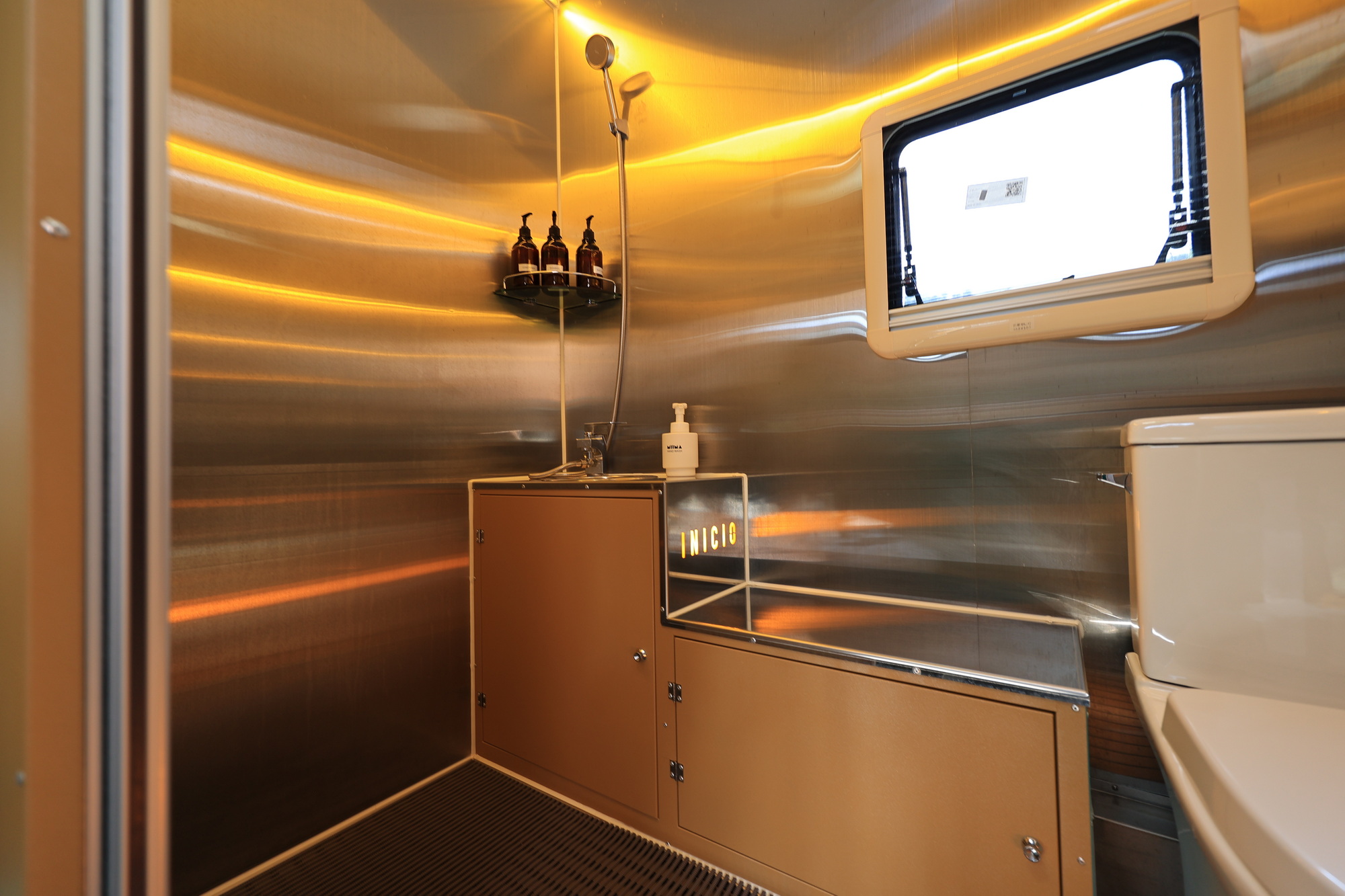 산이다 글램핑 이미지