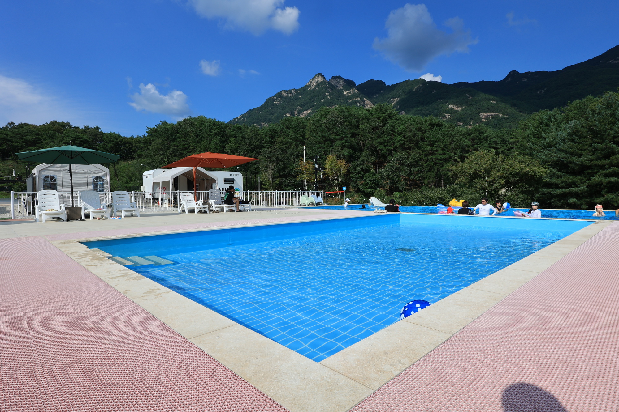 산이다 글램핑 이미지