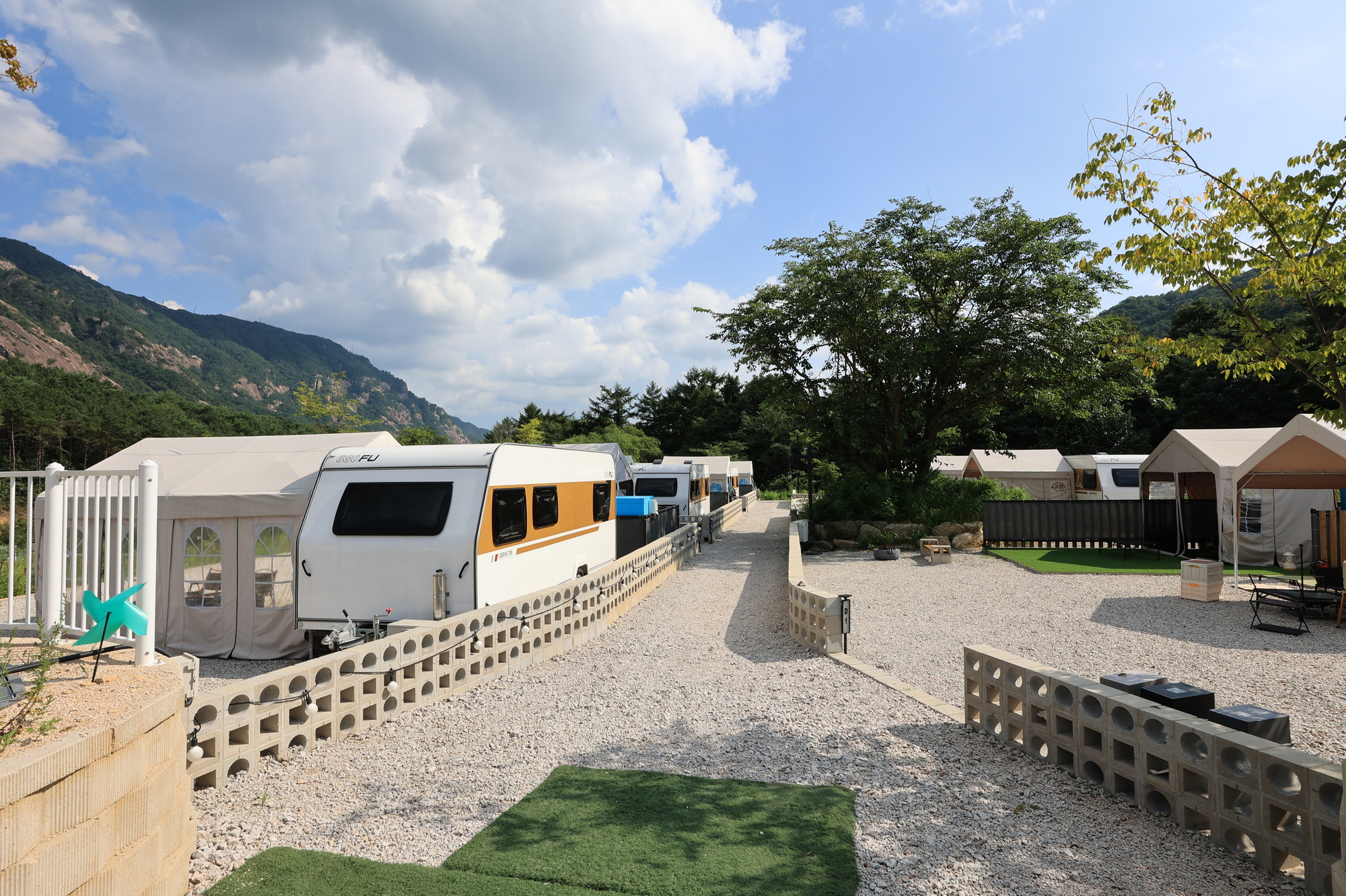 산이다 글램핑 이미지