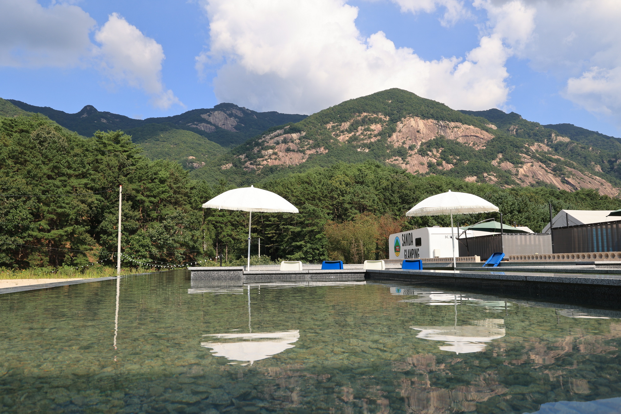 산이다 글램핑 이미지