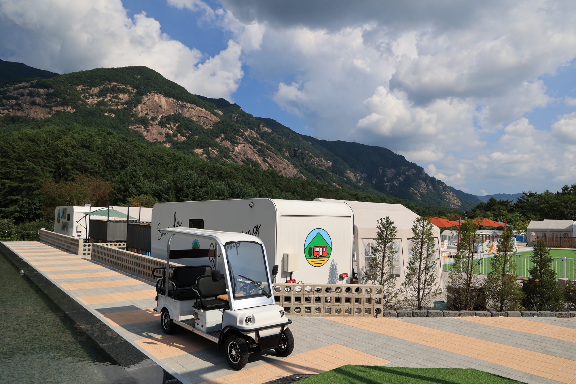 산이다 글램핑 이미지