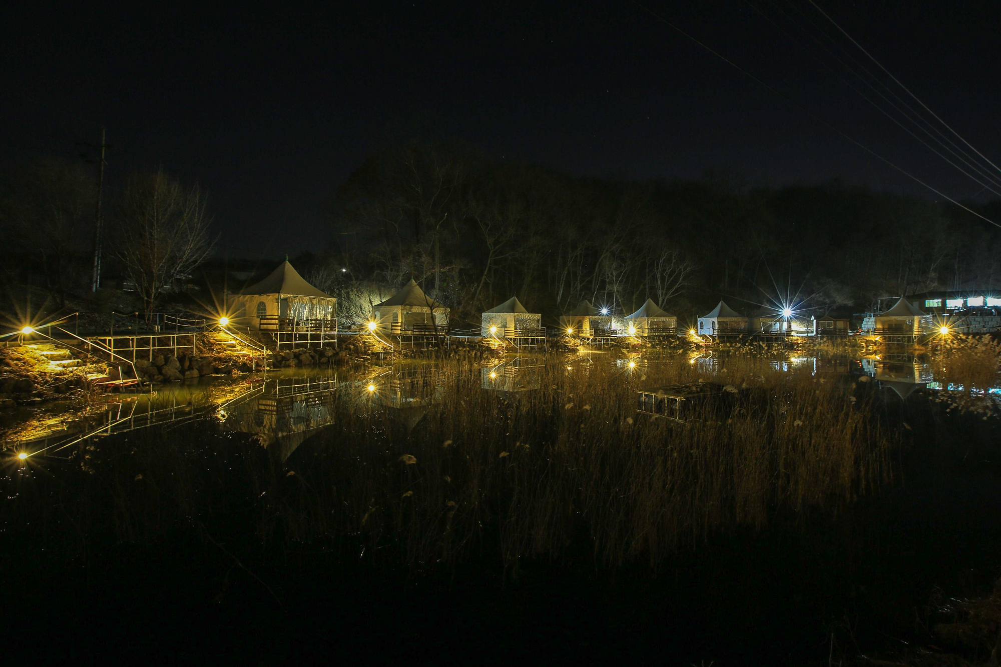 더 봄날 캠핑장 이미지