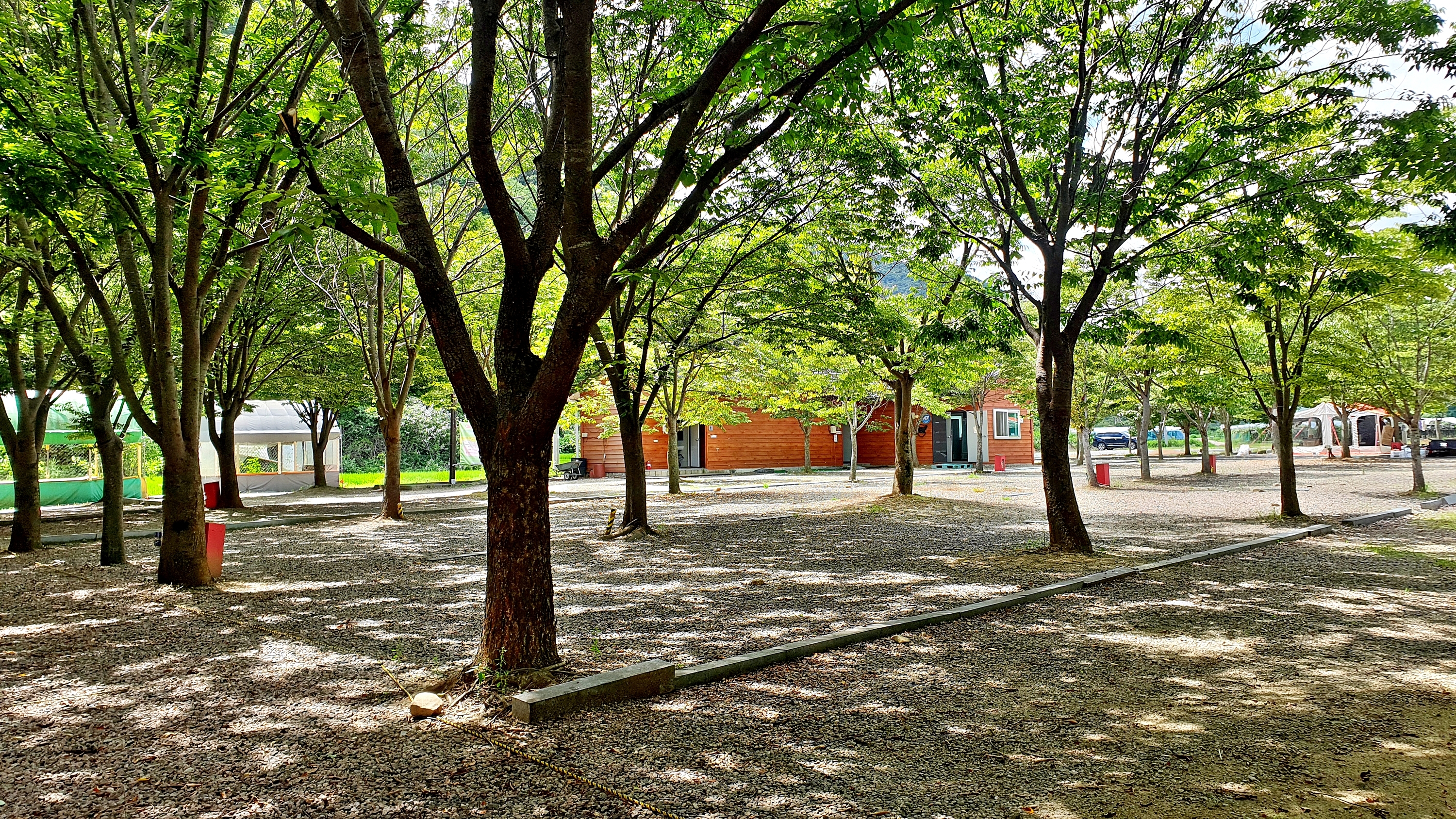 펀펀오토캠핑장 이미지