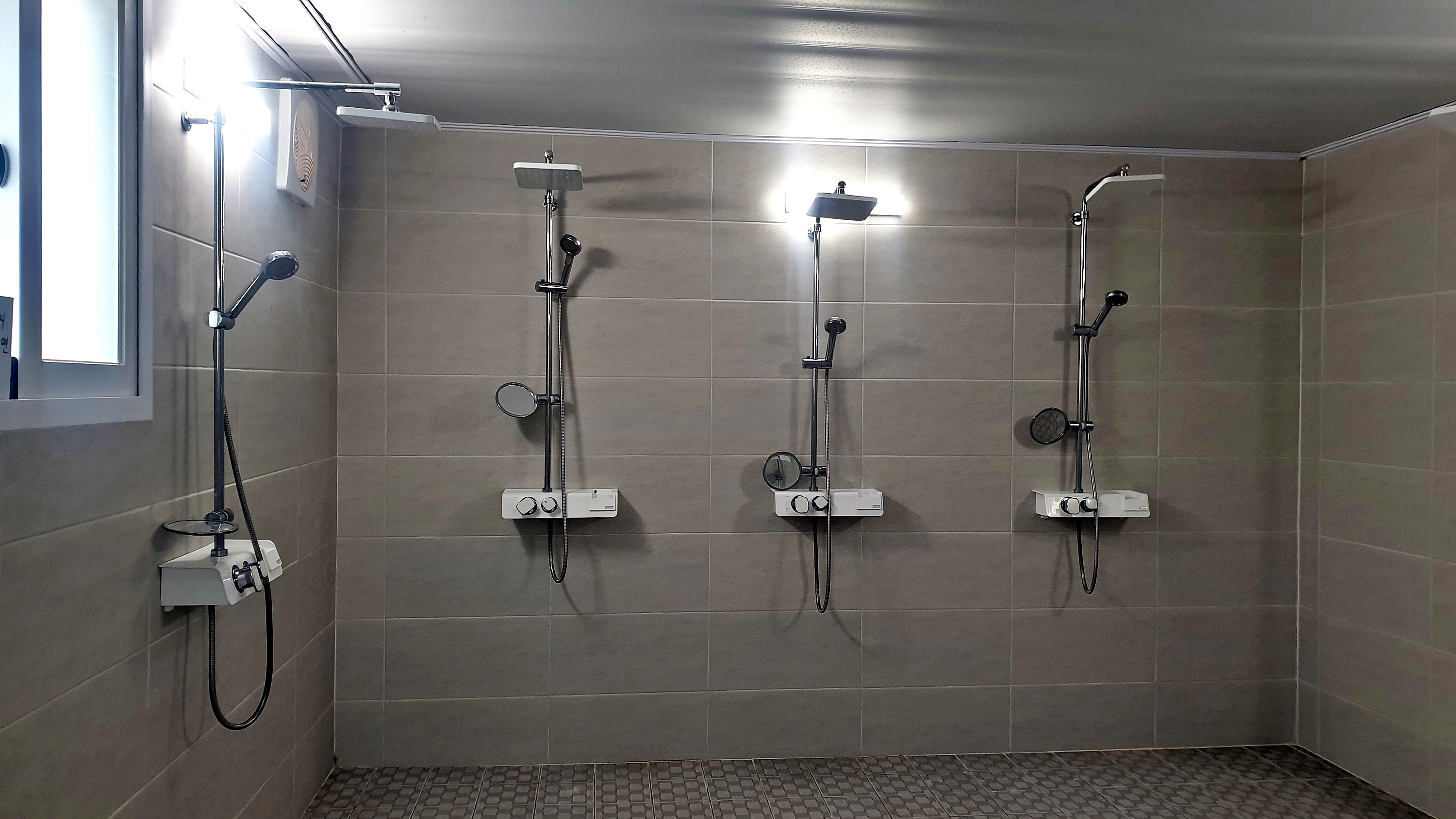 펀펀오토캠핑장 이미지