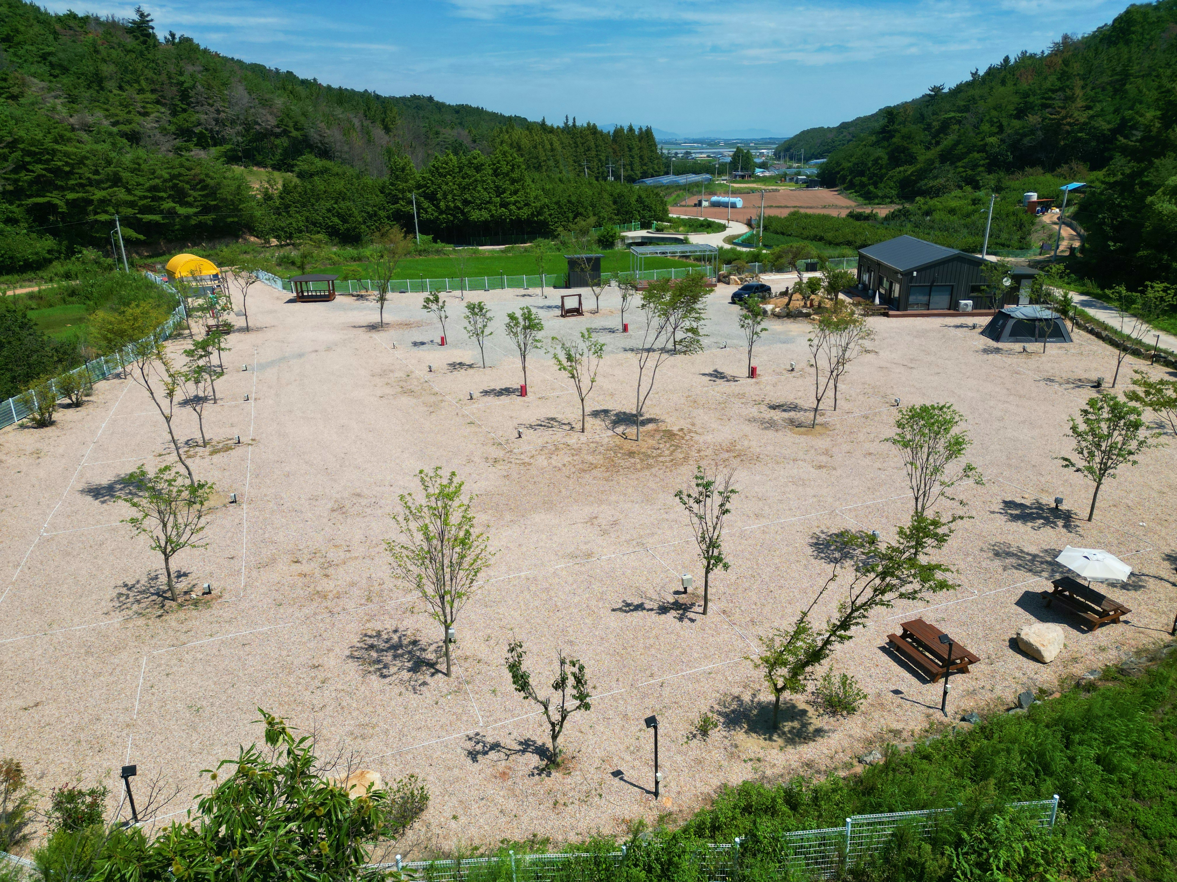 메타쉐콰이어 오토 캠핑장 2번째 이미지