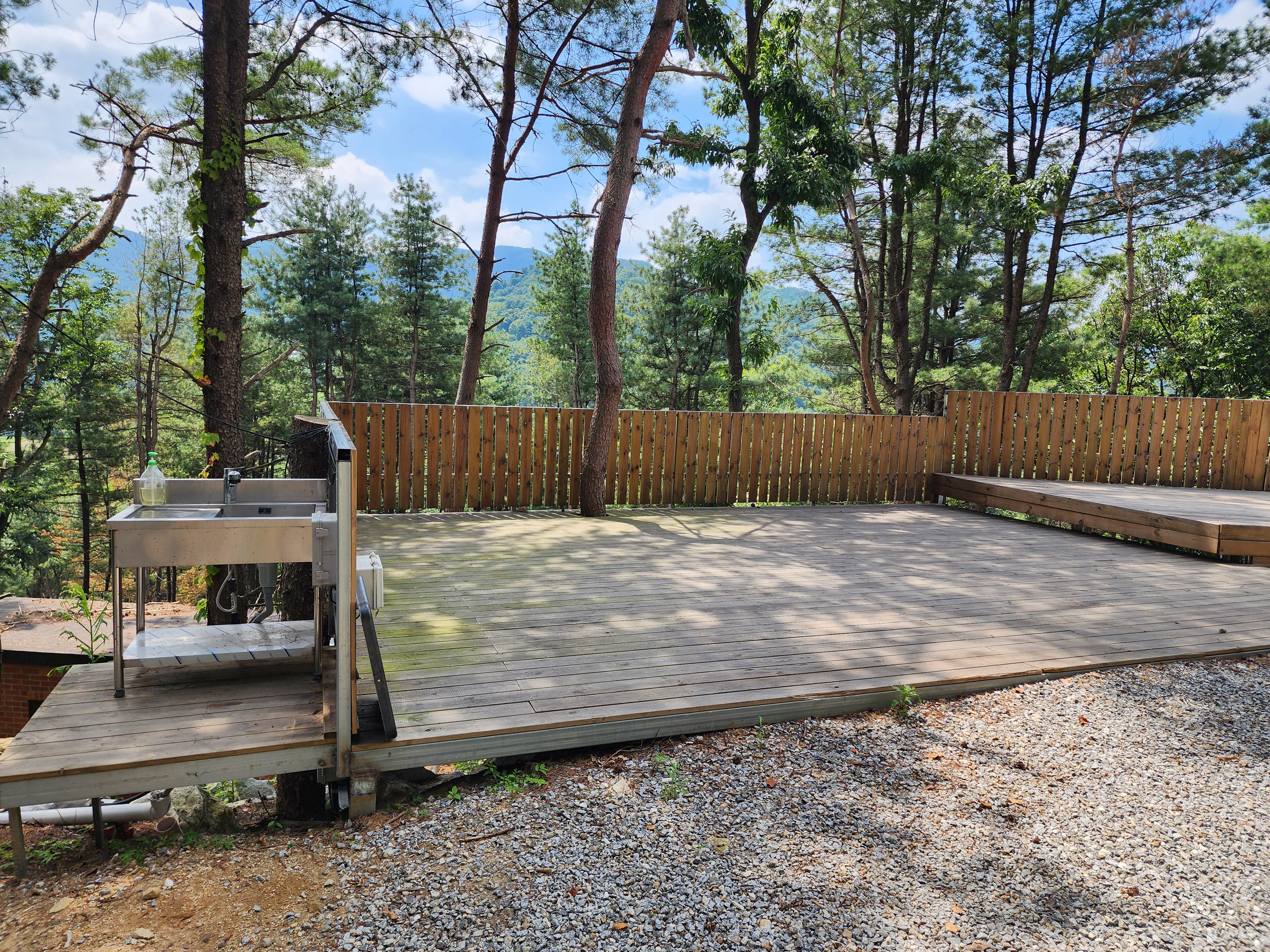 선택적고립캠핑장 이미지