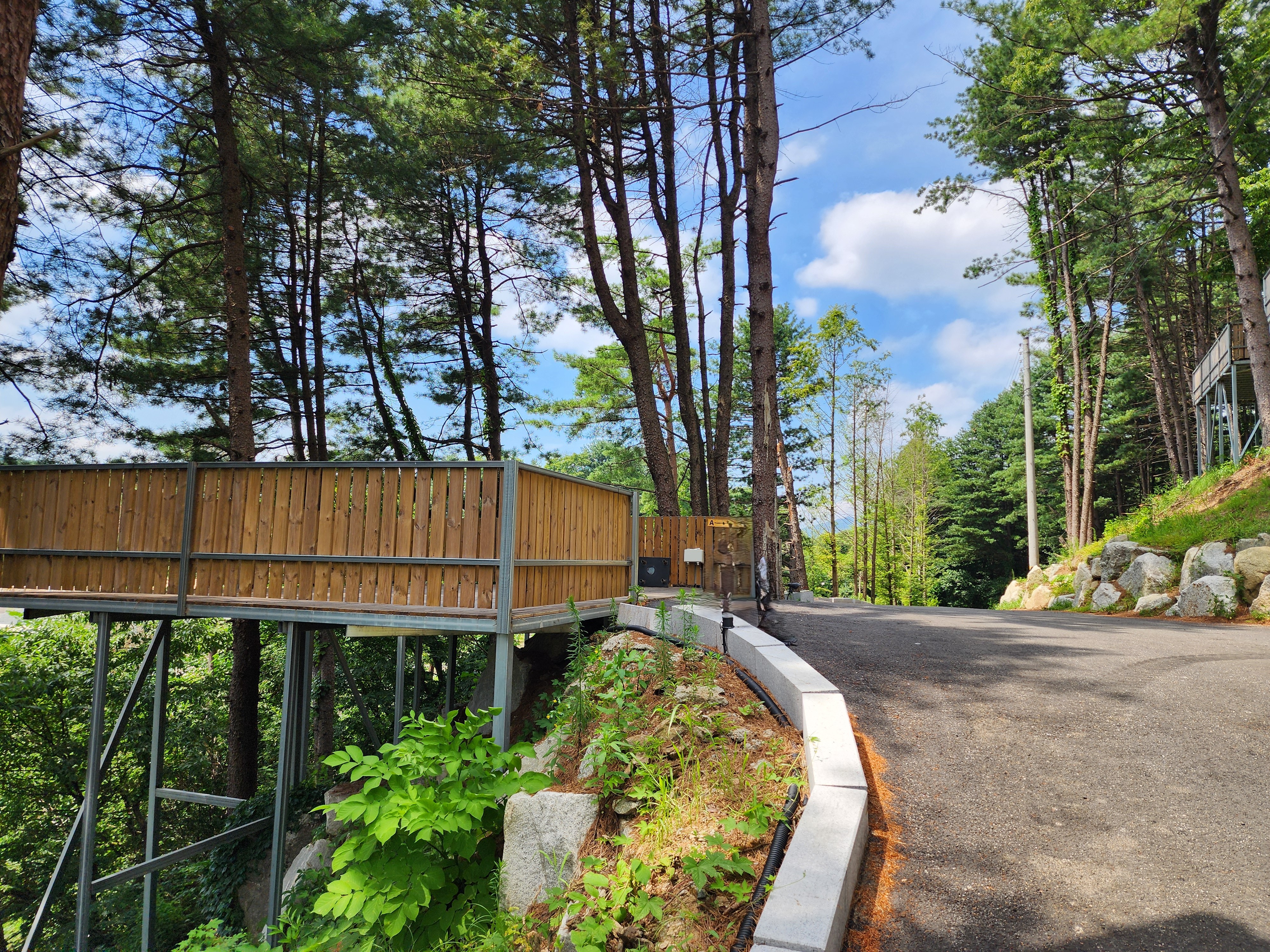 선택적고립캠핑장 이미지