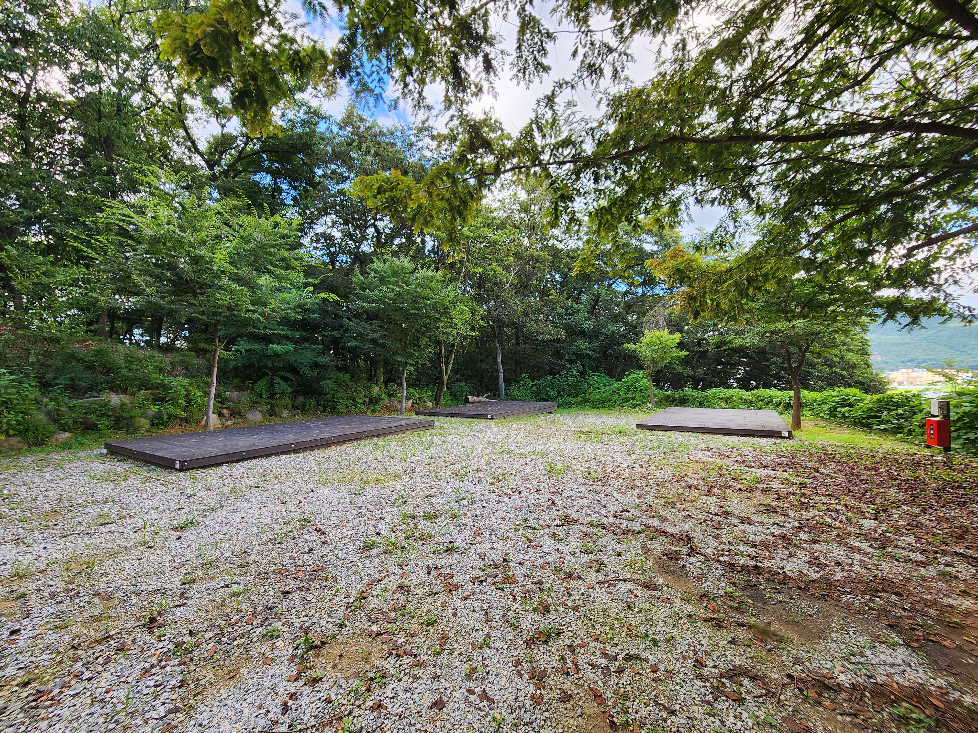 봄이오는 캠프 이미지