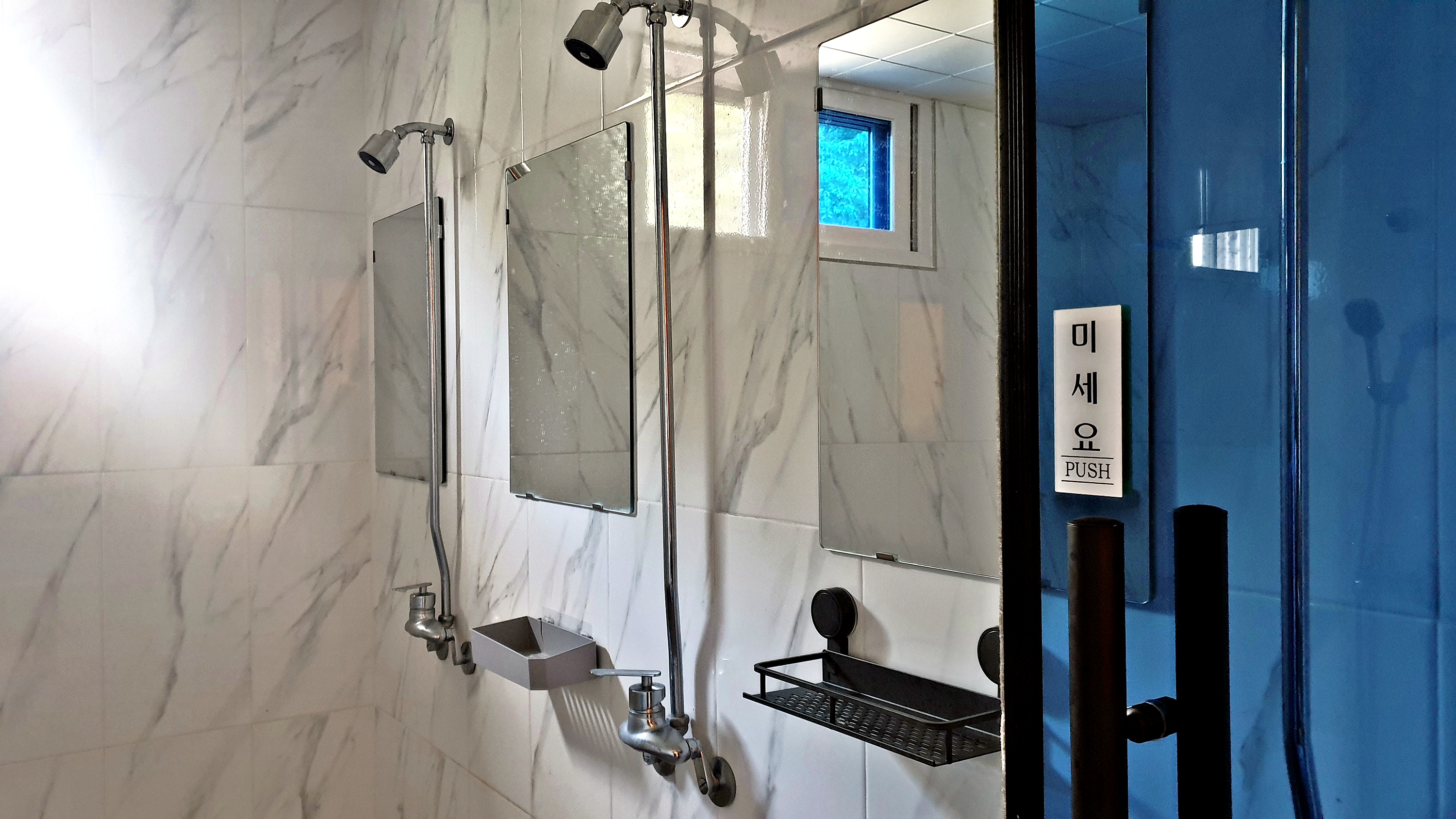 워터사이드 캠핑장 이미지