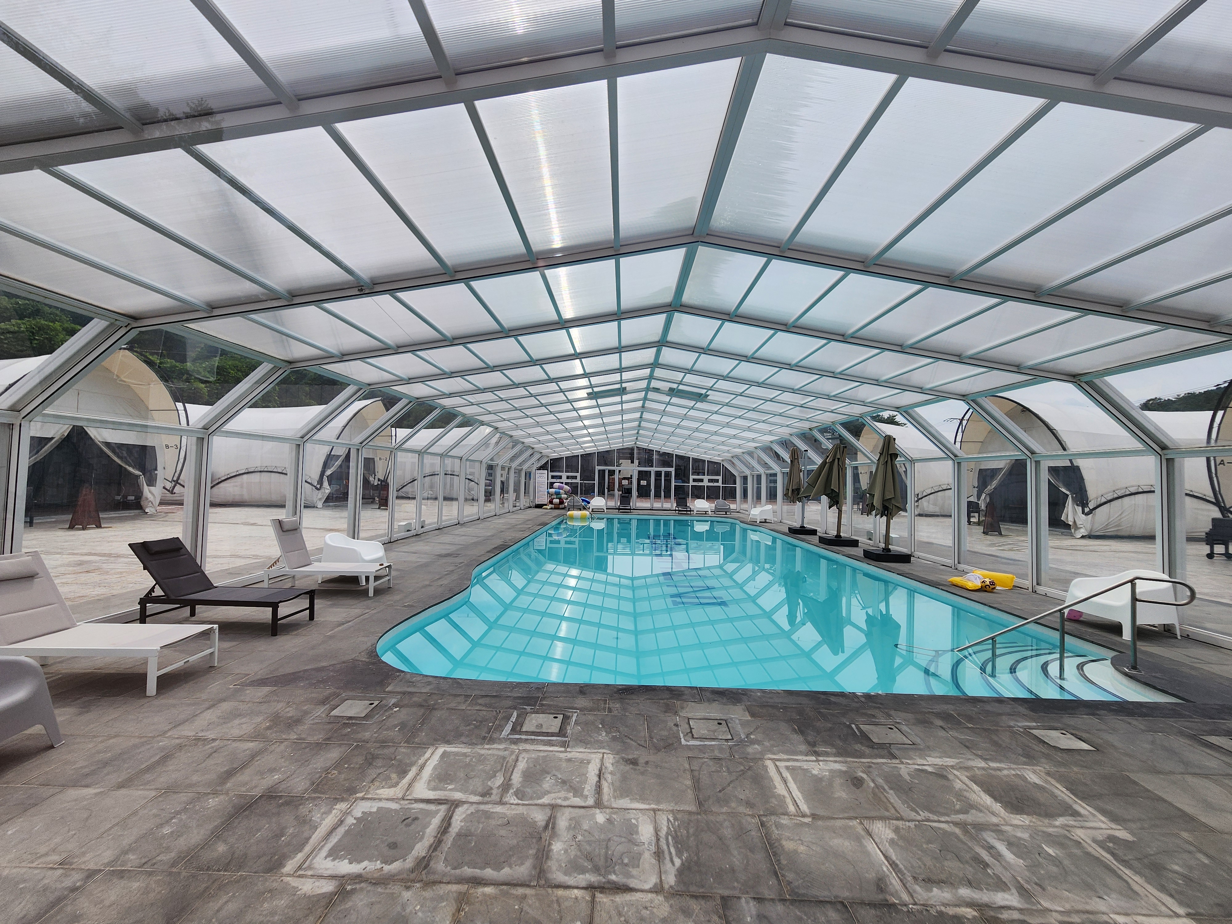 인더풀 글램핑 이미지